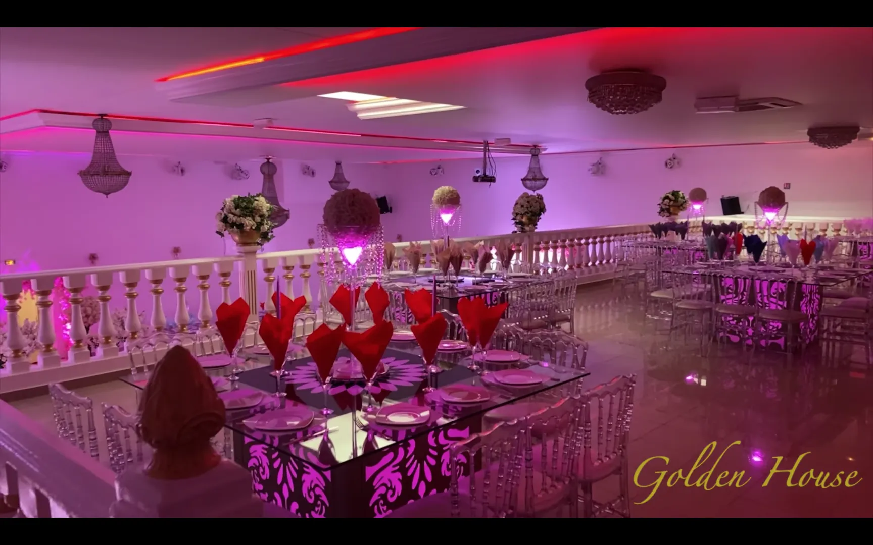 Golden House Salle des Fetes